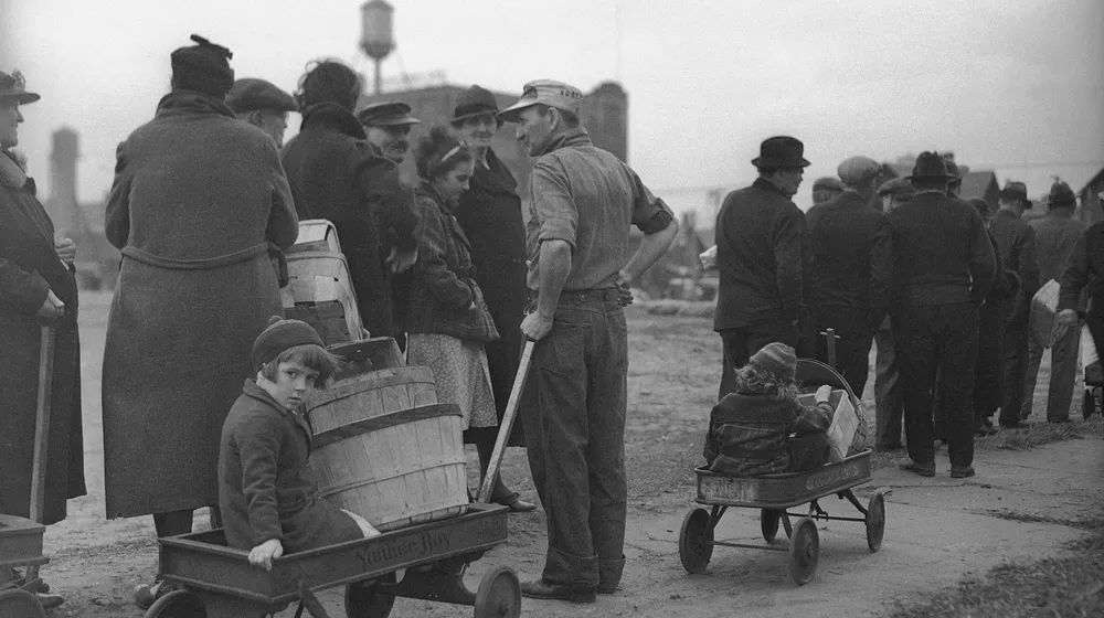 100年前美国大加关税，最后怎么收场？